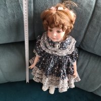 Колекционерска порцеланова кукла , снимка 4 - Антикварни и старинни предмети - 43942834