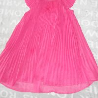 Цикламена рокличка H&M за 8-9 годишни , снимка 11 - Детски рокли и поли - 26415411