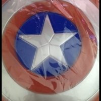 Щит на Капитан Америка, снимка 1 - Играчки за стая - 25751188