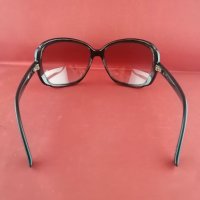 Слънчеви очила Valentino Marrom 5686/S/имат леки драскотини/, снимка 4 - Слънчеви и диоптрични очила - 33043098