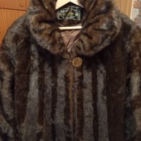 Дамско палто, снимка 2 - Палта, манта - 34725397