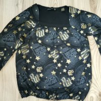 Детска блуза ROCAWEAR, USA оригинал, size M 8/10г, плътна материя, черна, златни щампи, мн. запазена, снимка 1 - Детски Блузи и туники - 35082333