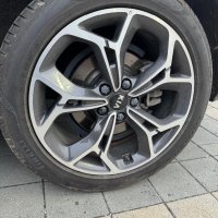 Летни гуми Pirelli run flat 245 45 R19, снимка 1 - Гуми и джанти - 43428804