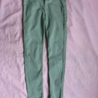 Зелени дънки клин НМ, снимка 1 - Детски панталони и дънки - 33103872