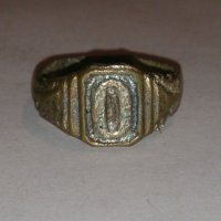 Рядък пръстен много стар сачан с буква О - 59981, снимка 2 - Други ценни предмети - 28875597