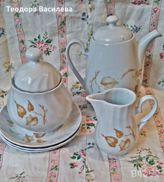 Порцеланов сет с есенни листа, снимка 1