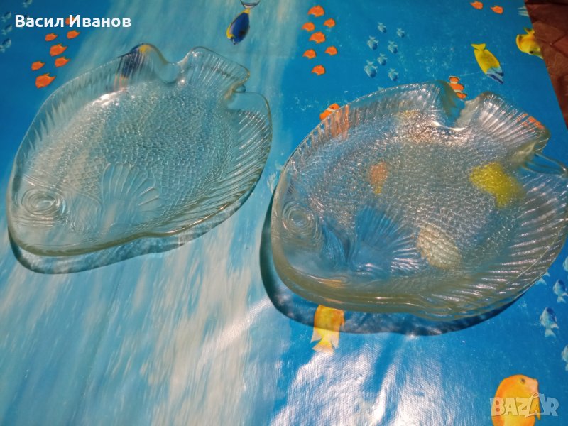 Стъклени плата с форма на риба, снимка 1