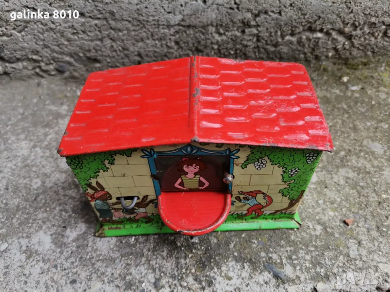 Стара метална касичка, снимка 1