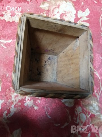 Плетена дървена кутия , снимка 2 - Други ценни предмети - 37645320