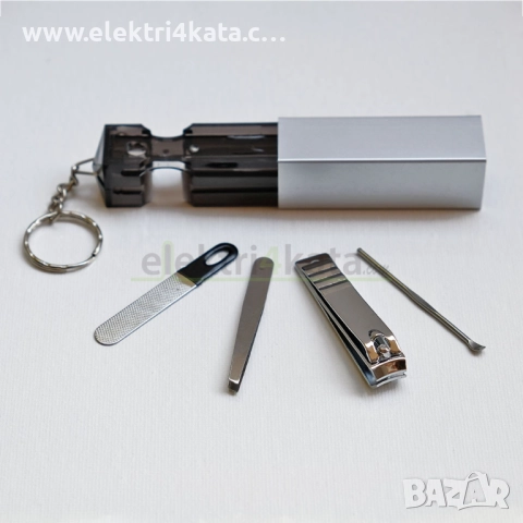 Комплект за маникюр в метална кутия