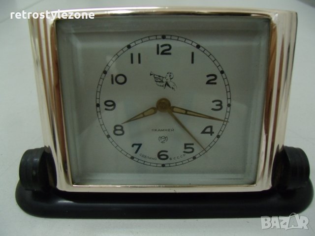 № 5506 стар руски настолен часовник Пионер   - работещ  - соц.период / СССР / , снимка 1 - Други ценни предмети - 33674586