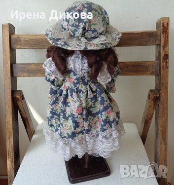 Продавам порцеланова колекционерска кукла -ELIZABETH-А, снимка 3 - Антикварни и старинни предмети - 37866876
