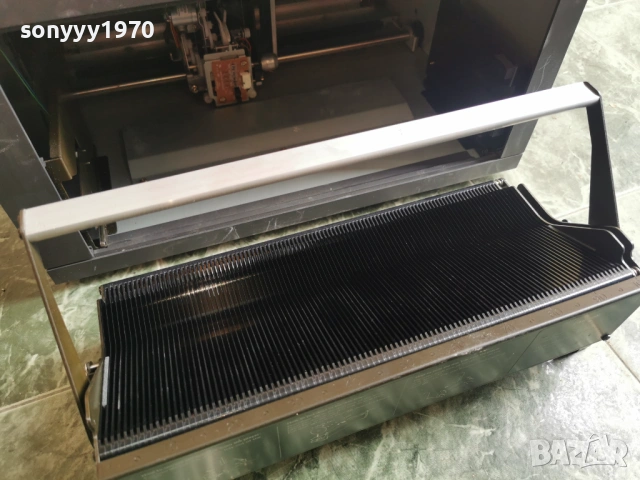 REVOX CDC 100 CD CHANGER POFESSIONAL SERIES-PRODUCED IN JAPAN-ВНОС SWISS 2801261554, снимка 7 - Ресийвъри, усилватели, смесителни пултове - 53259133