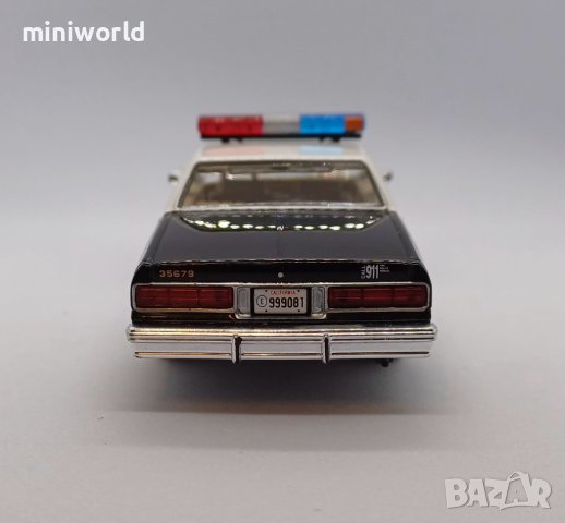 Chevrolet Caprice Metropoliten Police 1987 от филма Терминатор-2 - мащаб 1:43 Greenlight нов в кутия, снимка 8 - Колекции - 44065425