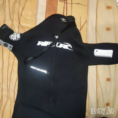 Неопрен Rip Curl 12 Перфектен, снимка 2 - Водни спортове - 47905784