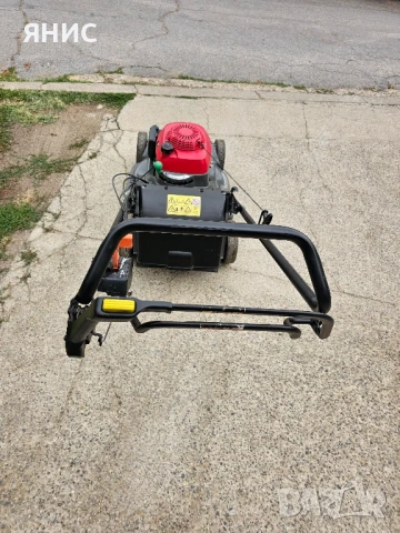 САМОХОДНА КОСАЧКА HONDA 537 HRX. ПЕРФЕКТНА. , снимка 7 - Градинска техника - 51205879