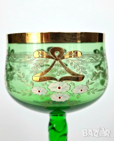 Комплект от 6 винтидж чаши от зелено стъкло, снимка 4 - Чаши - 53214751