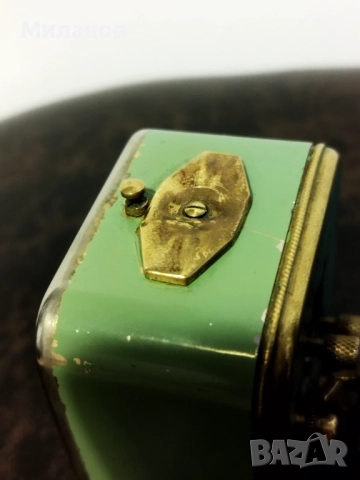 Стар механичен будилник, настолен часовник, снимка 6 - Антикварни и старинни предмети - 51993851