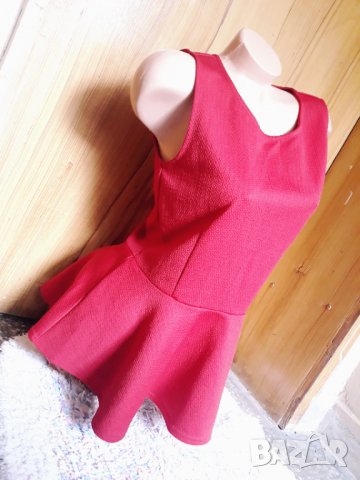 Червен официален потник топ пеплум М, снимка 2 - Корсети, бюстиета, топове - 32888562