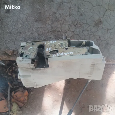 Брава Врата + Вътрешна Дръжка И Жило Задна Лява Фолксваген Шаран 1998г / VW Sharan 1998y, снимка 2 - Части - 47320239
