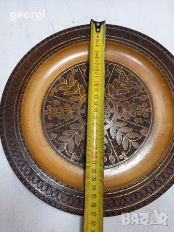 Декоративна дървена чиния , снимка 8 - Декорация за дома - 36835223
