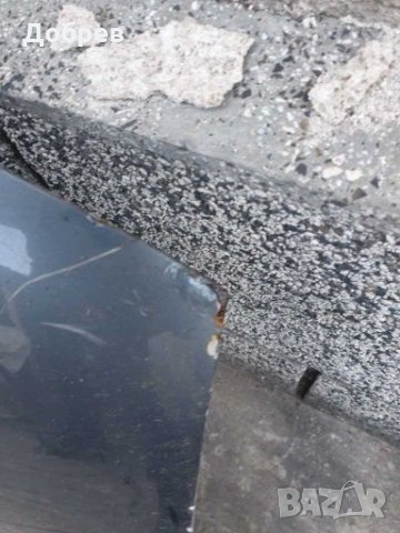 Продавам преден капак за Мерцедес Вито 638, снимка 2 - Части - 27987549