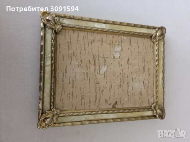     Винтидж рамка за снимки със статив от  метал и седеф в  добро състояние.    Размери 11/9,см, снимка 5 - Колекции - 49630668