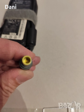 Захранване за лаптоп Lenovo 20V 65W кръгла букса, снимка 2 - Части за лаптопи - 53100398
