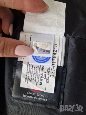 Страхотно дамско зимно яке парка CANADA GOOSE , модел Shelburne Down parka , размер XS / S, снимка 14 - Якета - 52290160