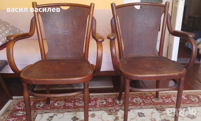 Два стола виенски тип