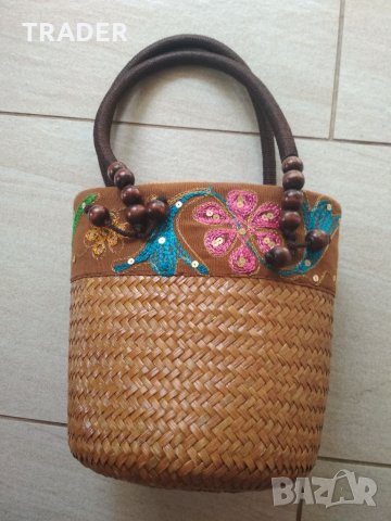 Дамска плетена  чанта , снимка 1 - Чанти - 33307282