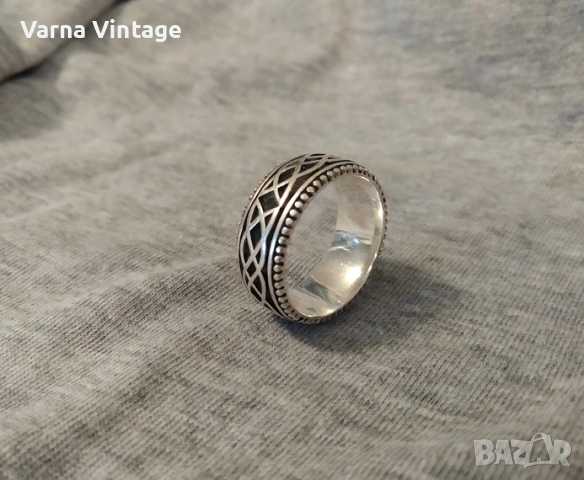 Красив оригинален сребърен пръстен със скандинавски викингски мотиви. 925. 7,1 гр.