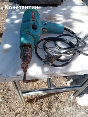 двускоросттна бормашина(дрелка) Bosch , снимка 3 - Бормашини - 51787616