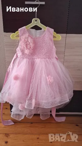 Кокетна, розова рокля за момиченце на 1 година