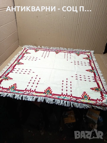 Соц Старо Ръчно Бродирано Каре Покривка Номер 276., снимка 4 - Антикварни и старинни предмети - 53057333