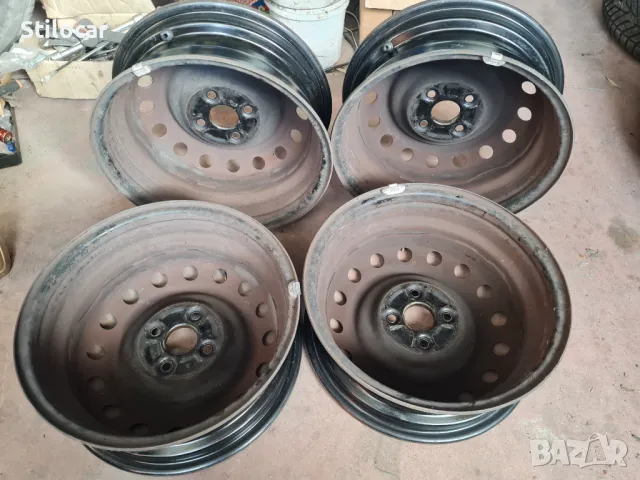 Джанти Toyota Yaris,Corolla 4x100 15ки, снимка 3 - Гуми и джанти - 48389900