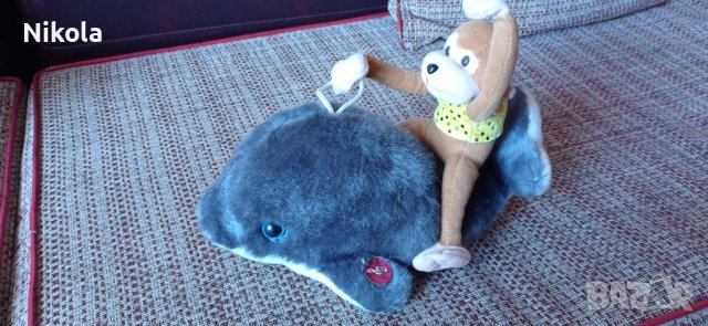 Плюшена играчка делфинче и маймуна 