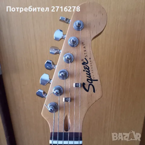 Squier Strat  by Fender 2004, снимка 2 - Китари - 50203196