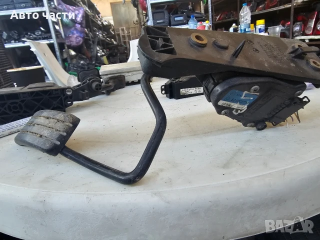 Педал газ за Renault Espace IV Minivan (11.2002 - 02.2015), № 8200007513

