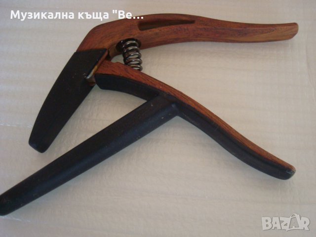 Каподастер за класическа китара , снимка 2 - Китари - 27010872