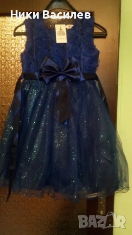 Нова Рокля Принцеса с рози и брокат 7-8 год., снимка 2 - Детски рокли и поли - 53581812