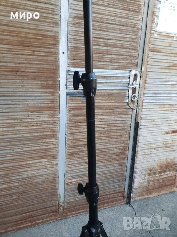 Статив за прожектор DELTA 4 AL, снимка 8 - Чанти, стативи, аксесоари - 51096390