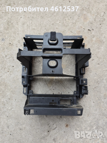 Средна конзола за арматурно табло на Фолксваген Голф 4, снимка 2 - Части - 52098825