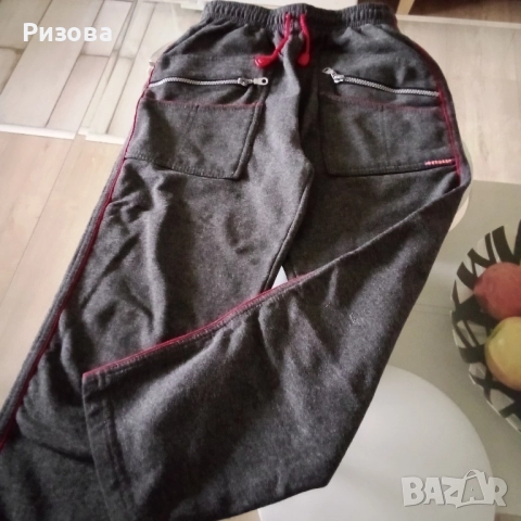 Подарявам комплект плюшен,панталон и суйчер,отделно-спортен панталон, снимка 3 - Детски комплекти - 51952702