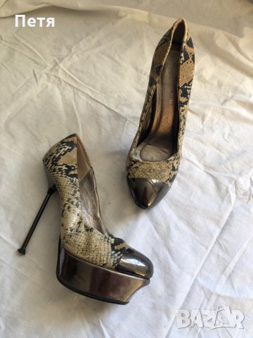 Rebbeca Miu Дамски змийски обувки с метален ток пирон