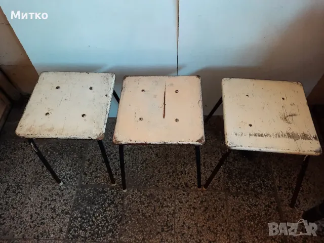 Дървени малки столчета с тръбни желязни крака, снимка 8 - Дивани и мека мебел - 47865796