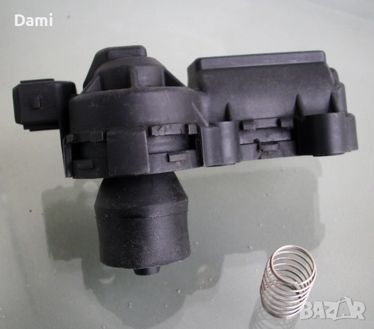 Моторче за моноинжекцион VW Passat Golf 1.8 90 HP бензин, снимка 2 - Части - 52636998