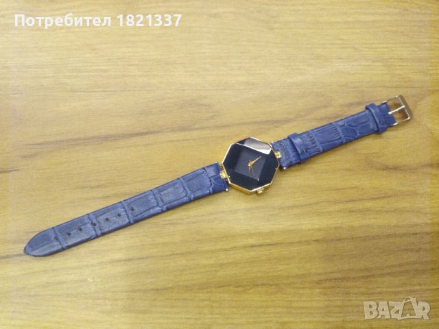 Дамски часовник , снимка 2 - Дамски - 43569352