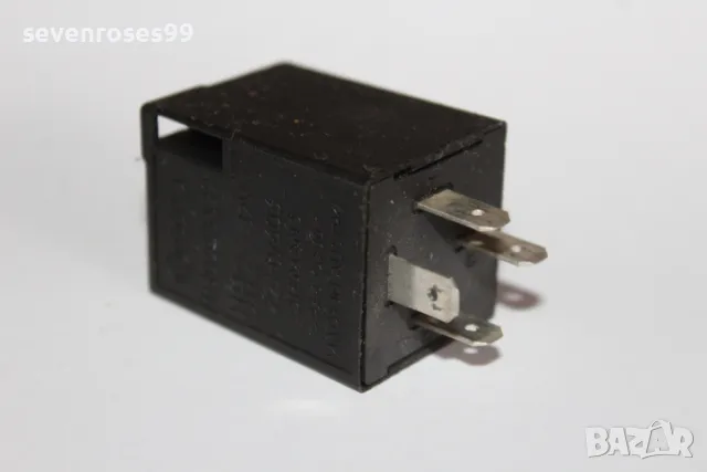 Реле VW Audi 174  1H0955529, снимка 2 - Части - 48835679