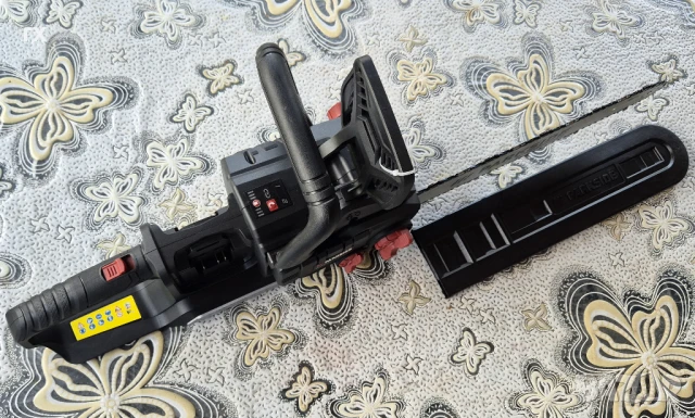  Верижен трион Parkside Performance PPKSA 40-Li A1, 40V, 38 cm (без батерия и зарядно) , снимка 2 - Други инструменти - 50844556